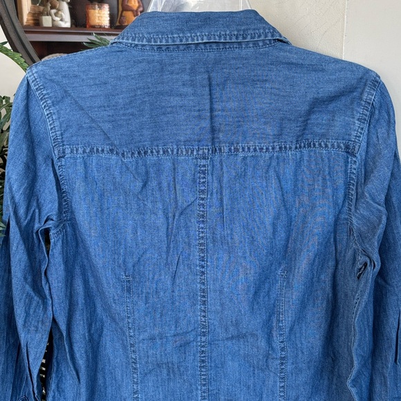 Talbots Denim Patch Pocket Jean Shirt Long Sleeve Button Up Collared 100% Cotton - Picture 11 of 12